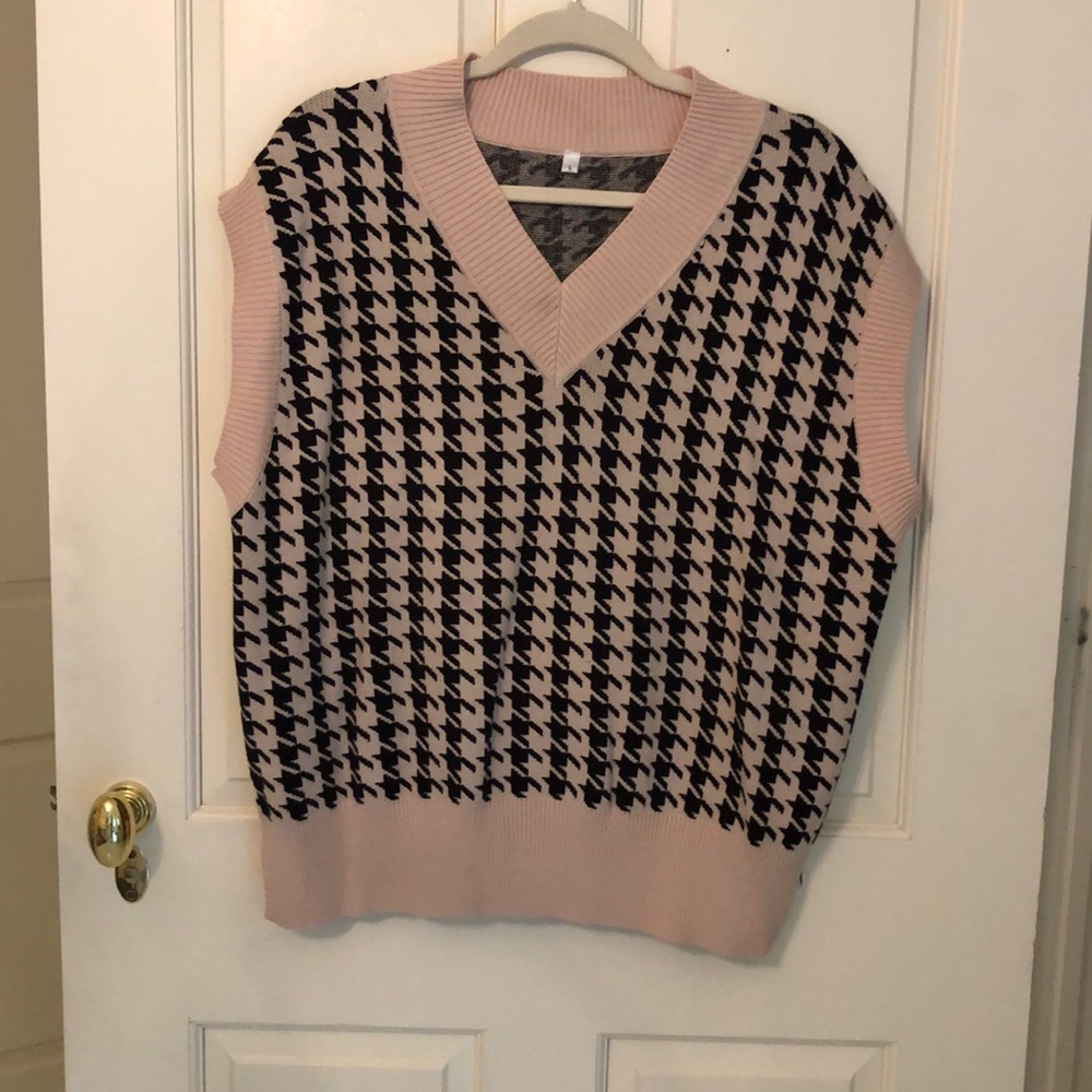 Houndstooth Sweater Vest